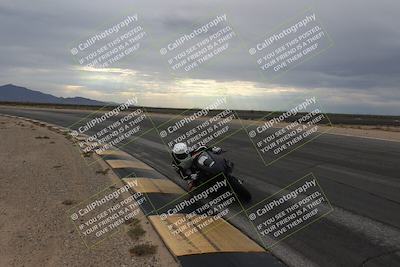 media/Sep-21-2025-Race Pace (Sun) [[98bf33ef95]]/Verified/3-Turn 11 Inside (850am)/